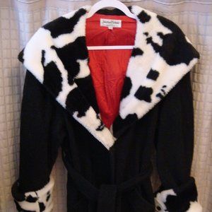 VINTAGE JONATHAN MICHAEL "CRUELLA DEVILLE" STYLE HOODED JACKET SIZE 12